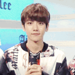 <b>백현</b>