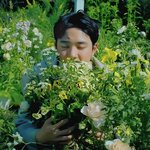 <b>특이점</b>이 온 어떤 남자 아이돌 솔로 앨범