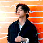 뷔 <b>머리묶</b>은짤