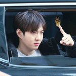 [BTOB] 이거 스티커 날아간거야?ㅋㅋㅋㅋㅋ