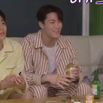 [아스트로] 빈이 아세 <b>촬영</b>하다 손 다쳤었나보네