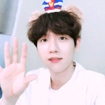 <b>백현</b>