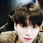 전정국 미친 얼굴을 <b>소개</b>합니다