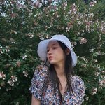 팬들 사이에서 유아가 바보로 불리는 이유