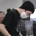 나 어색한 사람이랑 있으면 <b>동태눈</b> 됨