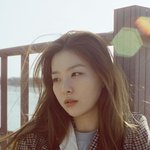 <b>슬기</b>는 배우스타일링이 더 잘 어울리는 것 같애