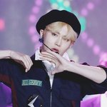 [EXO] 김준면 금발 <b>흑발</b> 추반
