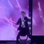 방탄 지민 춤추며 <b>균형</b>잡는거 대박