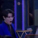 [NCT즌] 테용아ㅇ아 <b>셔츠</b>가 좀 열려있냐?