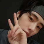 [모두드루와] 엔하이픈 박성훈 헤어밴드셀카 미첬어