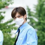 [모두드루와] 눈만 보이지만 라키 오늘 <b>존잘</b> ( feat 아스트로 컴백...