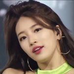 수지 <b>이때</b> 짤 있는 사람