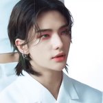 [스키즈] 현이 메이크업..
