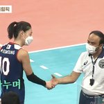 김연경 레드카드 준 <b>심판</b>한테 가서 잘 풀었네