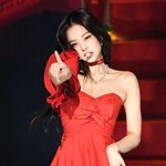 블랙핑크 각자 어울리는 <b>장미</b>는 이게 ㄹㅇ인듯