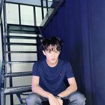 [NCT즌] 맠민수할건데 폴로티 <b>네이비</b> 블랙 뭐같아?