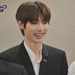 [엔하이픈] <b>박성훈</b> 송곳니 잘보이는거 너무 좋아