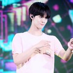 직찍 으로도 <b>애틋</b>해지는 男돌