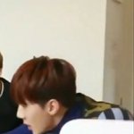 <b>세훈</b> 이 옷 입고찍은 화보 아는사람