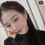장원영<b>셀카</b>중에 이게젤 이쁜듯