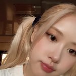 <b>로제</b>야 살빼자..