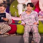 김뷔 <b>이날</b> 느낌난다