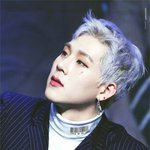 <b>첫인상</b>에 기 확 눌리는 아이돌