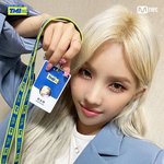 [여자아이들] <b>소연</b> 블루톤 정장핏 너무 이쁘지 않음?