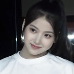 얘 <b>젖살</b> 빠지면 진짜 미모레전드찍을듯