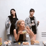 [모두드루와] 에스파 정도는 홍보에 써먹을수 있는 아이돌.<b>gif</b>