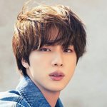 미용 전문가들이 말하는 방탄 진 얼굴