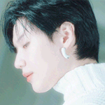 우수에 <b>차서</b> 더욱더 그윽한 男돌