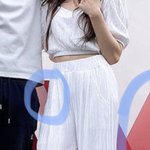 이거 손 <b>허리</b>에 있는거 맞음?
