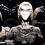 [진격의거인] <b>황혼</b>의 새 이거 뭐지