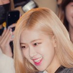 로제는 못생긴 편인데 왜저렇게 <b>망붕</b>이 심해..?