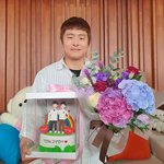 <b>기안</b> 스튜디오에서 축하는 받았었네