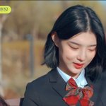 이 사람 한소희 느낌 나지 않음?