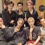 나 요즘 <b>슈퍼엠</b>한테 빠졌는데