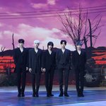 [TXT] 이렇게보니까 수빈이가 <b>휴닝이</b>보다