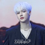 [TXT] 얘들아~~~~ 우리 글에 <b>휴닝이</b> 레전드 짤 하나씩 올리기...