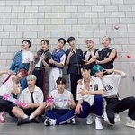[<b>더</b>보이즈] <b>더</b><b>쇼</b> 단체사진 보니까 쭈쇼 생각나