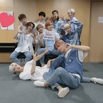 [엔터톡] 신인 아이돌의 데뷔 이벤트
