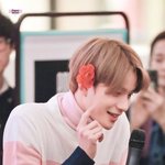 [NCT정우] 정우 팬싸 <b>전날</b> 거울보고 연습했다는거