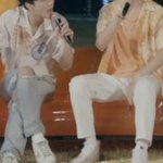 [NCT즌] 저 주황색 소파 <b>투명</b>하네