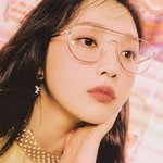 [모두드루와] <b>퀸덤</b> 앨범 조이 안경 쓴 사진들