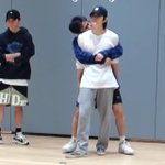 [NCT칠프] 마크를 귀여워하는 재현이를 <b>기여</b><b>워</b>하는 나