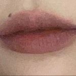 확실히 입술이 <b>통통</b>하면