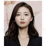 닮긴 닮았다