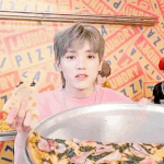 [우리태용님] 왕<b>피자</b> 먹는 태용