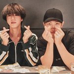 [군대] 김석진 <b>테니스</b> 영상 존버 64일차